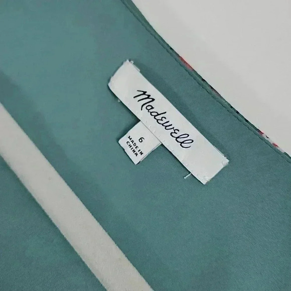 Madewell Marguerite Dress in Butterfly Garden Print - Picture 11 of 13